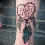 Фото тату сердце на ноге 04.02.2021 №0019 - heart tattoo on leg - tatufoto.com
