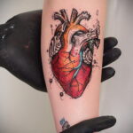 Фото тату сердце на руке 04.02.2021 №0028 - heart tattoo on hand - tatufoto.com