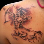 Фото тату стрелец на плече 02.02.2021 №0002 - Sagittarius shoulder tattoo - tatufoto.com