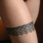 женская татуировка подвязка для Чулок 27.02.2021 №0003 - tattoo garter - tatufoto.com