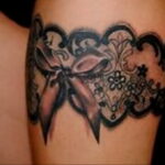 женская татуировка подвязка для Чулок 27.02.2021 №0038 - tattoo garter - tatufoto.com