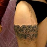 женская татуировка подвязка для Чулок 27.02.2021 №0039 - tattoo garter - tatufoto.com