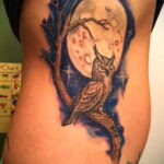 женский рисунок татуировки с совой 15.02.2021 №0048 - owl tattoo for girls - tatufoto.com