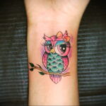 маленькая тату с совой на фото 15.02.2021 №0052 - little owl tattoo- tatufoto.com