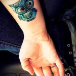 маленькая тату с совой на фото 15.02.2021 №0062 - little owl tattoo- tatufoto.com