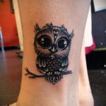 маленькая тату с совой на фото 15.02.2021 №0068 - little owl tattoo- tatufoto.com