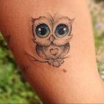 маленькая тату с совой на фото 15.02.2021 №0085 - little owl tattoo- tatufoto.com