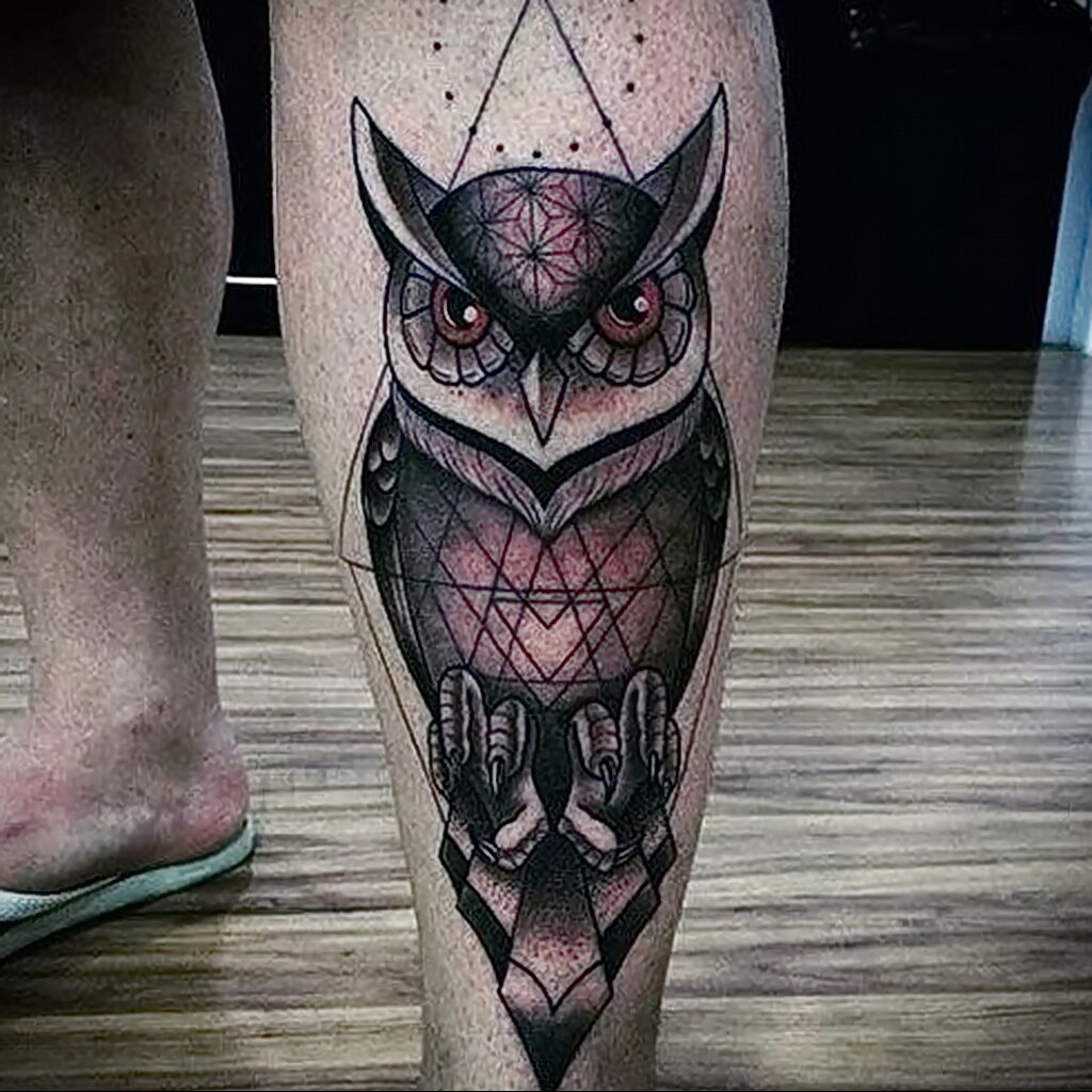 мужской рисунок тату с совой пример 15.02.2021 №0026 - owl tattoo men - tatufoto.com