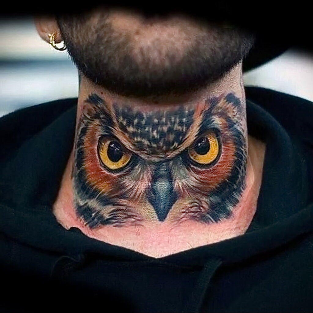 мужской рисунок тату с совой пример 15.02.2021 №0080 - owl tattoo men - tatufoto.com
