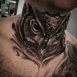 мужской рисунок тату с совой пример 15.02.2021 №0116 - owl tattoo men - tatufoto.com