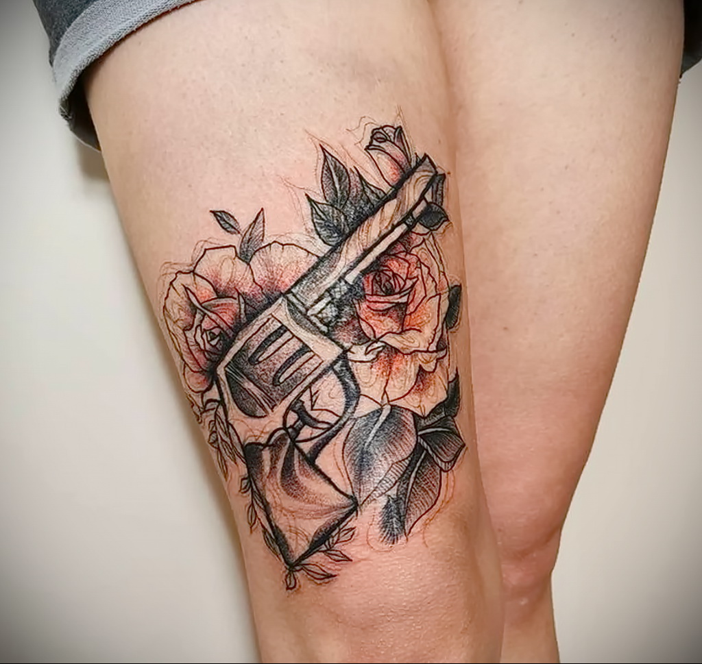 пример рисунка тату револьвер на фото 16.02.2021 №0029 - tattoo revolver - tatufoto.com