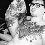 пример рисунка тату сова на груди 15.02.2021 №0021 - owl tattoo on chest - tatufoto.com
