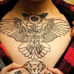 пример рисунка тату сова на груди 15.02.2021 №0023 - owl tattoo on chest - tatufoto.com