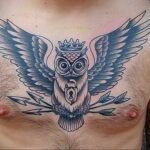 пример рисунка тату сова на груди 15.02.2021 №0086 - owl tattoo on chest - tatufoto.com