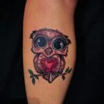 пример рисунка тату сова на руке 15.02.2021 №0041 - owl tattoo on arm - tatufoto.com