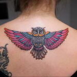 пример рисунка тату сова на спине 15.02.2021 №0018 - owl tattoo on back - tatufoto.com