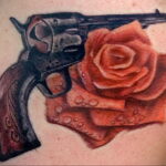 тату револьвер и роза 16.02.2021 №0038 - tattoo rose revolver - tatufoto.com
