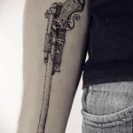 тату револьвер на руке 16.02.2021 №0023 - revolver tattoo on arm - tatufoto.com