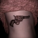 тату револьвер фото пример рисунка 16.02.2021 №0046 - tattoo revolver - tatufoto.com