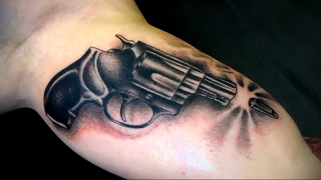 тату револьвер фото пример рисунка 16.02.2021 №0065 - tattoo revolver - tatufoto.com