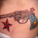 тату револьвер фото пример рисунка 16.02.2021 №0093 - tattoo revolver - tatufoto.com