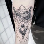 тату сова геометрия 15.02.2021 №0030 - owl tattoo geometr - tatufoto.com