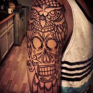 тату сова и череп пример рисунка 15.02.2021 №0087 - owl skull tattoo - tatufoto.com