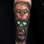 тату сова и череп пример рисунка 15.02.2021 №0095 - owl skull tattoo - tatufoto.com