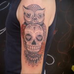 тату сова и череп пример рисунка 15.02.2021 №0152 - owl skull tattoo - tatufoto.com