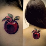 Пример женской тату с яблоком 03.03.2021 №017 - girl with apple tattoo - tatufoto.com