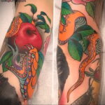 Пример тату с яблоком и змеей 03.03.2021 №013 - snake with apple tattoo - tatufoto.com