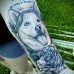 Фото Рисунка тату с собакой породы Хаски 08.03.2021 №055 - husky tattoo - tatufoto.com