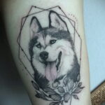 Фото Рисунка тату с собакой породы Хаски 08.03.2021 №113 - husky tattoo - tatufoto.com