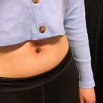Фото пирсинга пупка - прокол пупка 17.03.2021 №034 - belly button piercing - tatufoto.com
