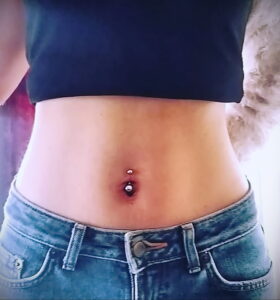 Фото пирсинга пупка - прокол пупка 17.03.2021 №132 - belly button piercing - tatufoto.com