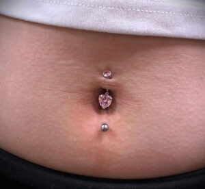 Фото пирсинга пупка - прокол пупка 17.03.2021 №137 - belly button piercing - tatufoto.com