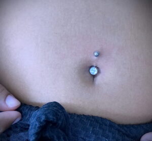 Фото пирсинга пупка - прокол пупка 17.03.2021 №141 - belly button piercing - tatufoto.com
