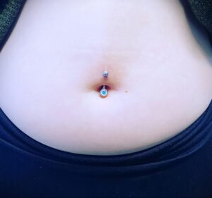 Фото пирсинга пупка - прокол пупка 17.03.2021 №151 - belly button piercing - tatufoto.com