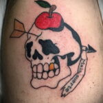 Фото пример рисунка татуировки с яблоком 03.03.2021 №023 - apple tattoo - tatufoto.com