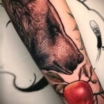 Фото пример рисунка татуировки с яблоком 03.03.2021 №125 - apple tattoo - tatufoto.com