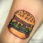 Фото рисунка татуировки с гамбургером 26.03.2021 №029 - burger tattoo - tatufoto.com