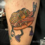 Фото рисунка татуировки с гамбургером 26.03.2021 №048 - burger tattoo - tatufoto.com