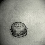 Фото рисунка татуировки с гамбургером 26.03.2021 №050 - burger tattoo - tatufoto.com