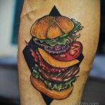 Фото рисунка татуировки с гамбургером 26.03.2021 №094 - burger tattoo - tatufoto.com