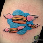 Фото рисунка татуировки с гамбургером 26.03.2021 №100 - burger tattoo - tatufoto.com