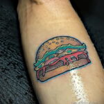 Фото рисунка татуировки с гамбургером 26.03.2021 №144 - burger tattoo - tatufoto.com