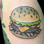 Фото рисунка татуировки с гамбургером 26.03.2021 №166 - burger tattoo - tatufoto.com