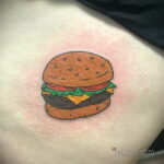 Фото рисунка татуировки с гамбургером 26.03.2021 №188 - burger tattoo - tatufoto.com