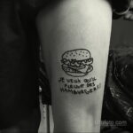 Фото рисунка татуировки с гамбургером 26.03.2021 №206 - burger tattoo - tatufoto.com