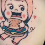 Фото рисунка татуировки с гамбургером 26.03.2021 №240 - burger tattoo - tatufoto.com
